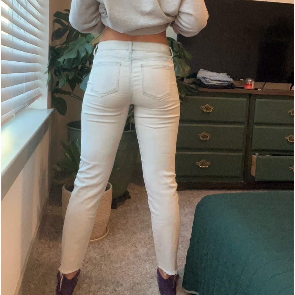 Embroidered jeans - Picture 2 of 6